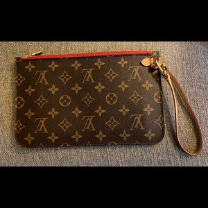 Louis Vuitton MM Pouchette
